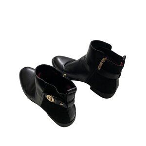 Tommy Hilfiger Isleen Women Black Mixed Media Vegan Leather Quilted Boot Sz 7.5M